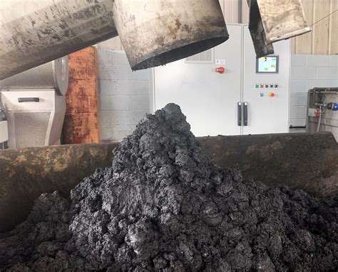 Oily Sludge Separation UK|We provide oil sludge disposal services .